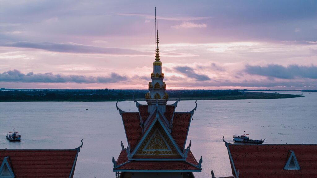 Arrivée à Phnom Penh et promenade coloniale - Phnom Penh, Cambodge