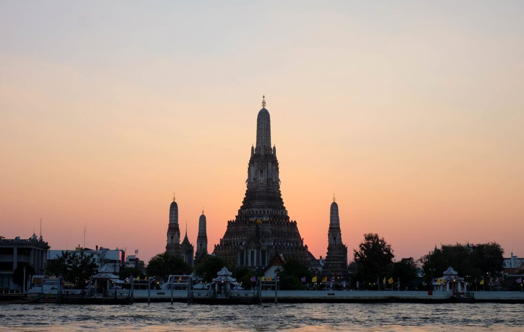 Grand Palais, Bouddha couché et Temple de l'Aube - Bangkok, Thaïlande